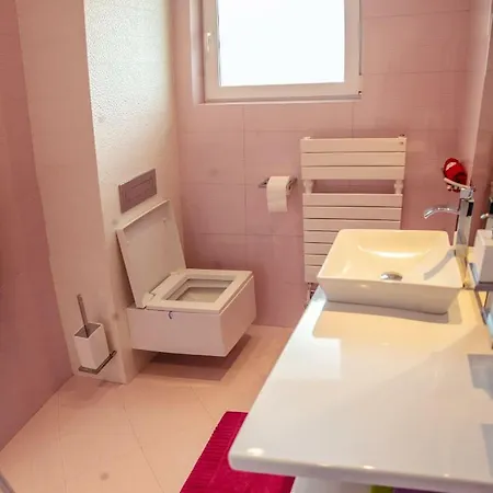 Appartement Downtown - Comfy 2-bdr. Apt In Top Centre Burgas